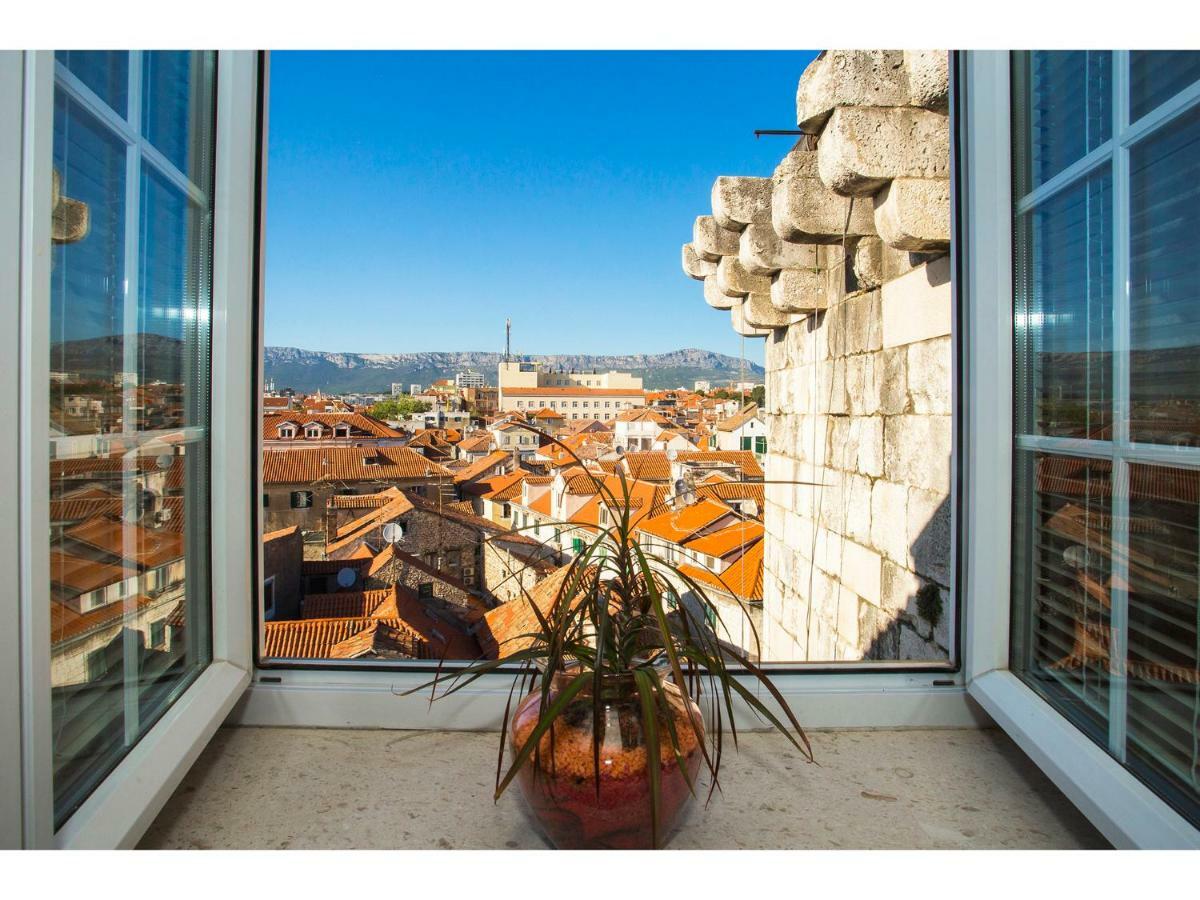 Riva Royal Lounge Apartment Split Exterior photo